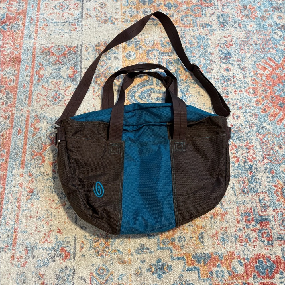 Timbuk2 large zip messenger bag